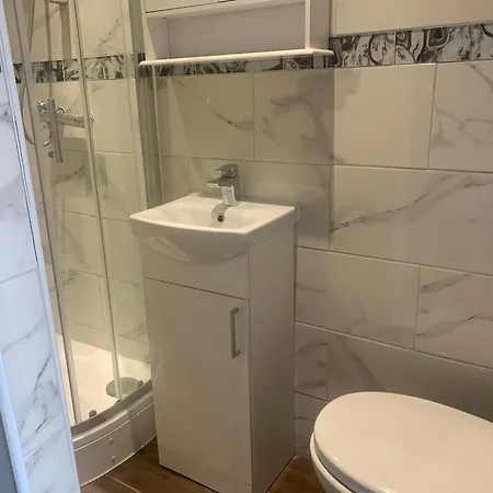 Modern And Sleek Ensuite-Room With Double Bed Bournemouth Exterior photo