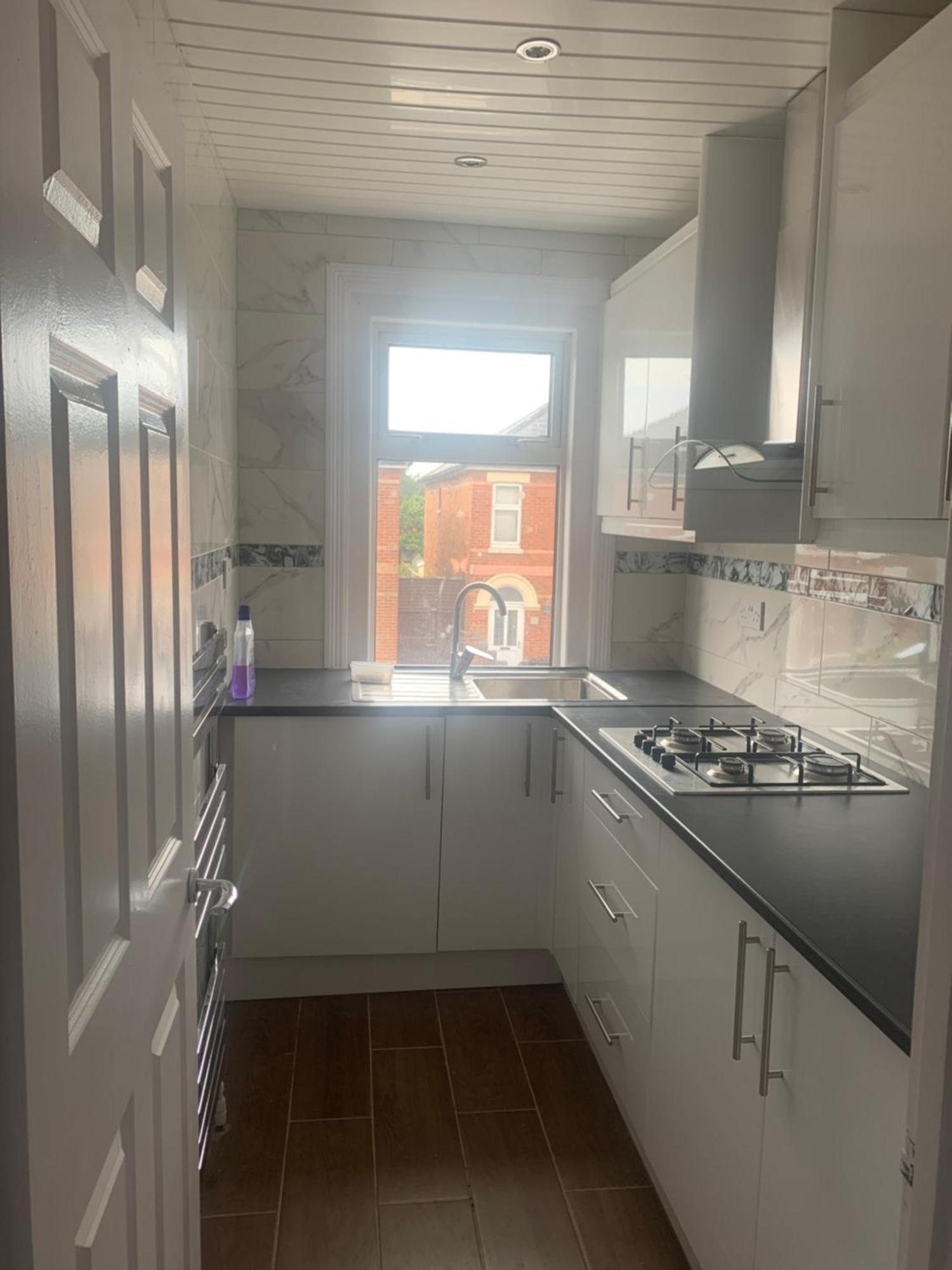 Apartment Modern And Sleek Ensuite-room With Double Bed Bournemouth